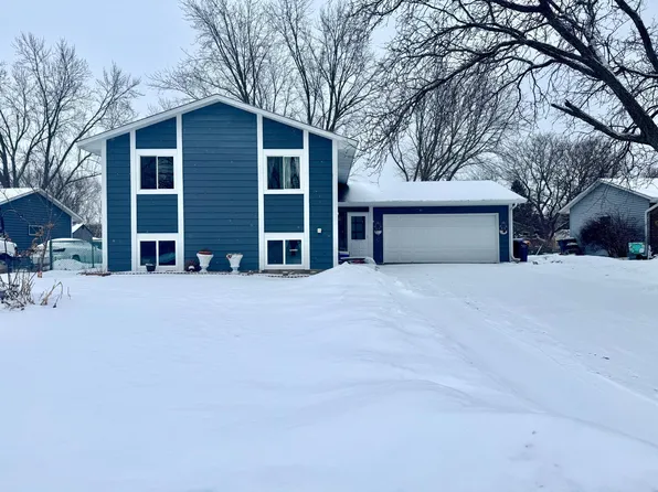 2466 Skillman Ave E, North Saint Paul, MN 55109