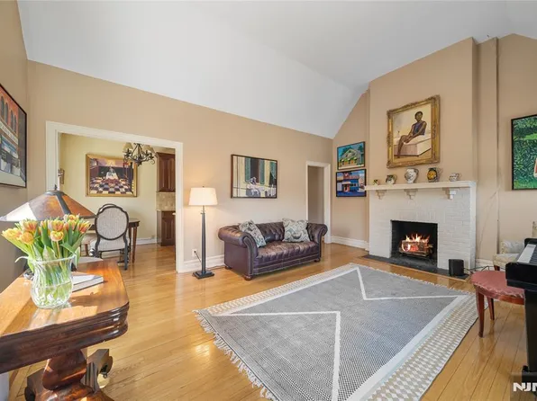 100 E Palisade Ave APT A52, Englewood, NJ 07631