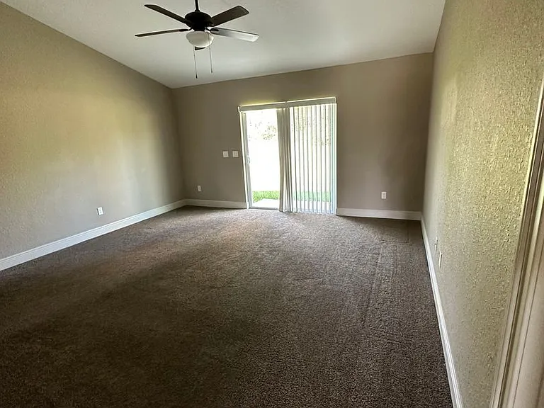 16736 SW 21st Terrace Rd — Photo 11