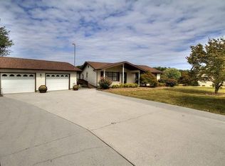 1756 Doc Terry Rd, Dandridge, TN 37725