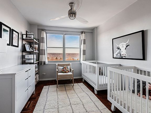 5th image of 3935 Blackstone Ave APT 9A
