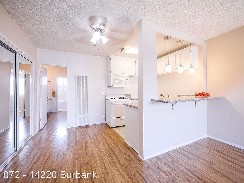1st image of 14220 Burbank Blvd APT 218