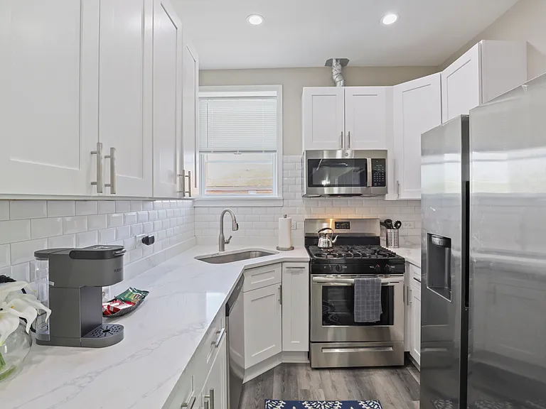 1111 Bonnie Brae Pl #3E — Photo 8