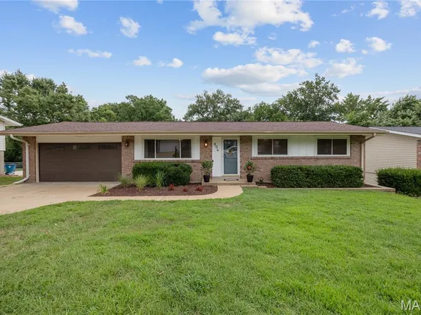 804 Brookvale Ter, Manchester, MO 63021