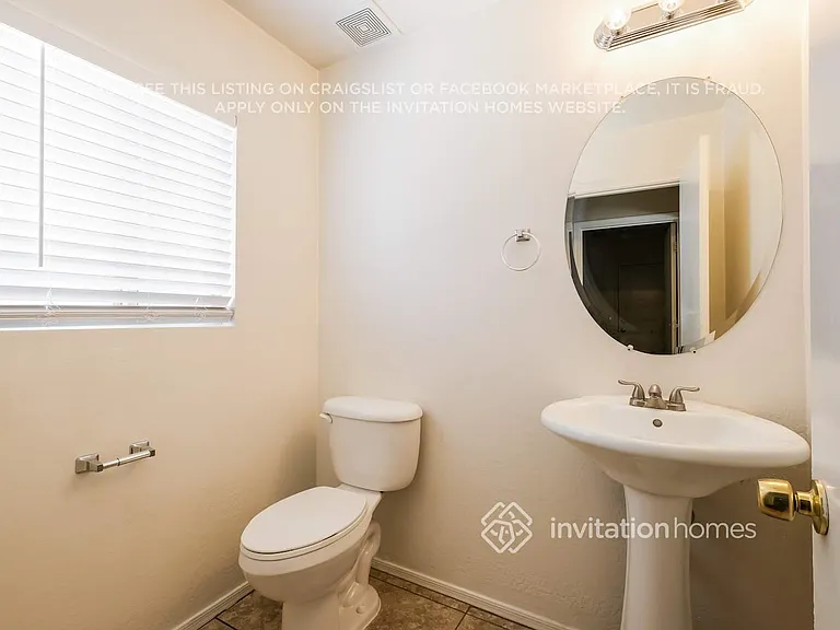 7914 W Claremont St — Photo 16