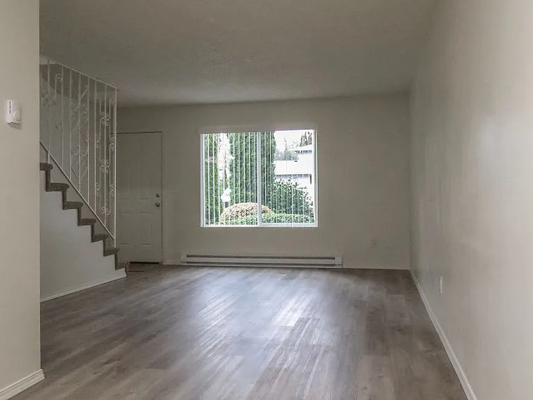 17300 SW Merlo Rd — Photo 5