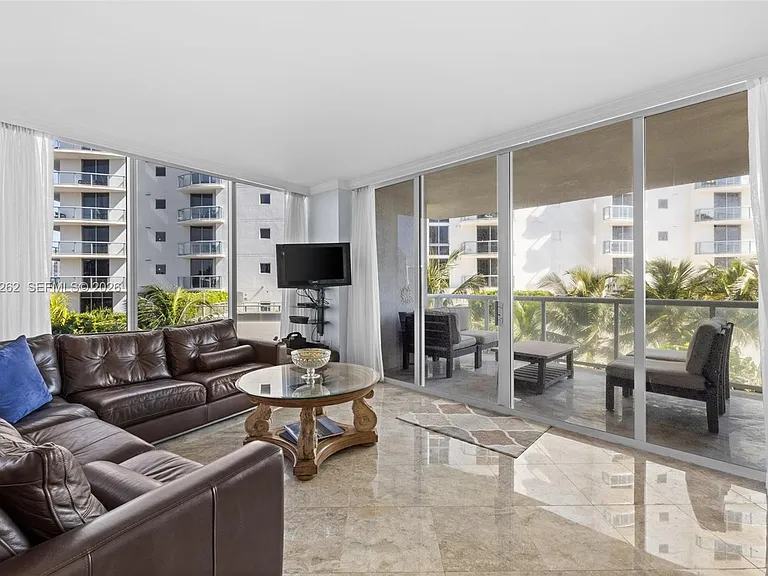 18671 Collins Ave #404 — Photo 16