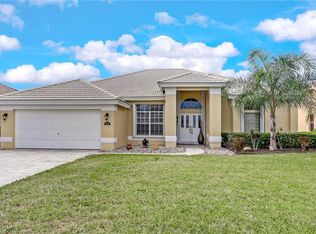 7683 Groves Rd, Naples, FL 34109