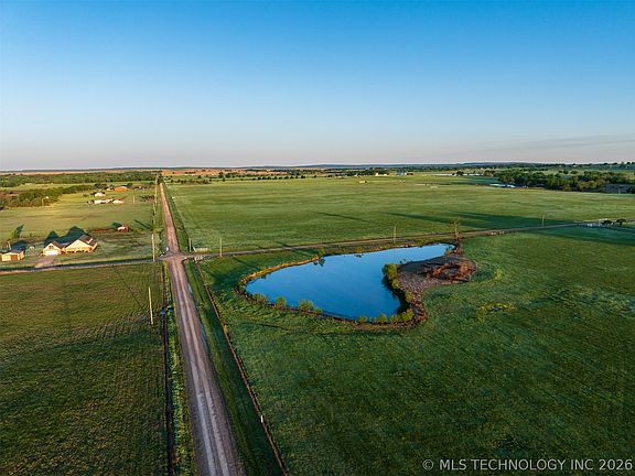 2nd image of 2 N 300th Rd