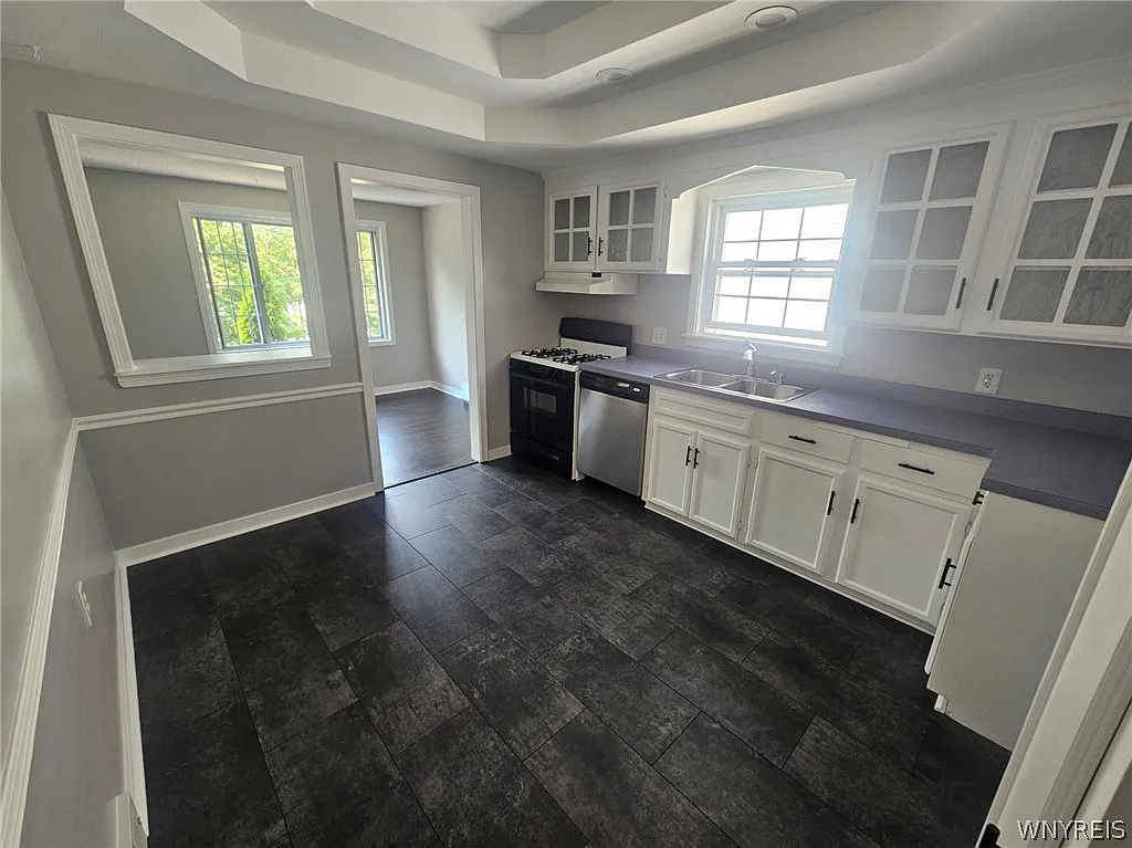 2 bed, 1.0 bath, 1000 sqft, $1,800 — Photo 3