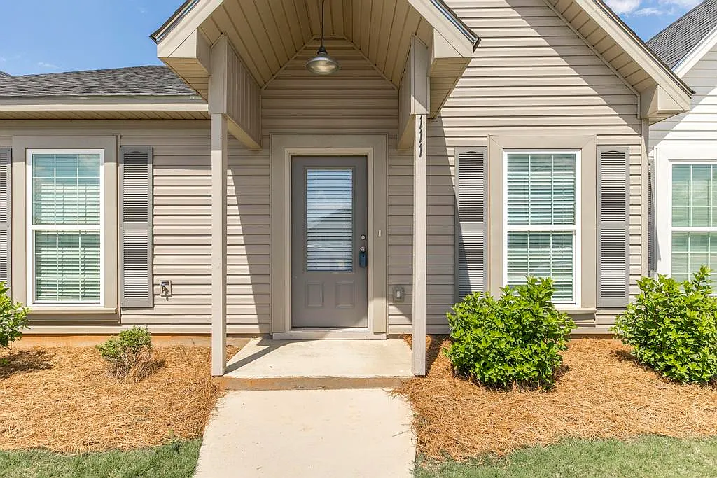 111 Webster Way - 1 — Photo 1