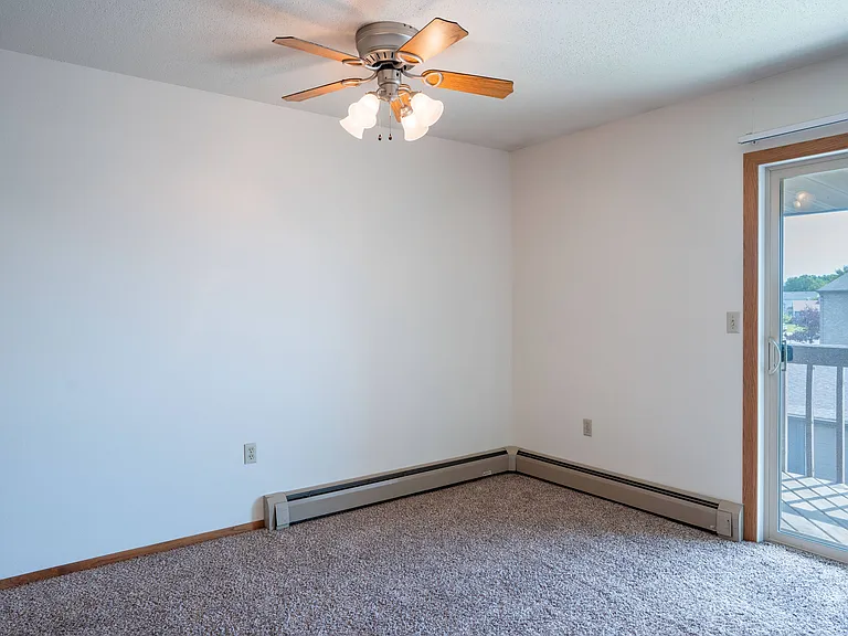 West Fargo, ND Clearview Apartments | 21A | Dining