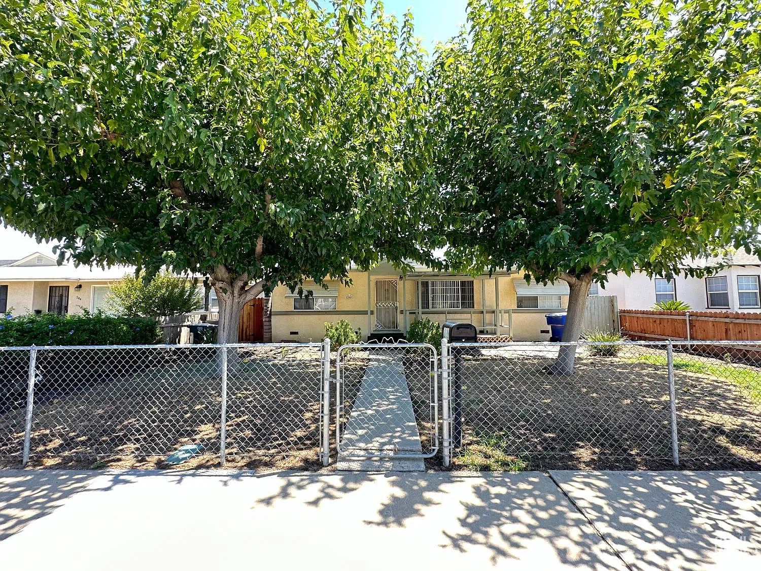 Western Dr, Bakersfield — Photo 2