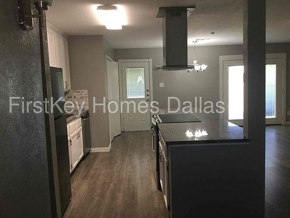 5th image of 328 Long Canyon Dr