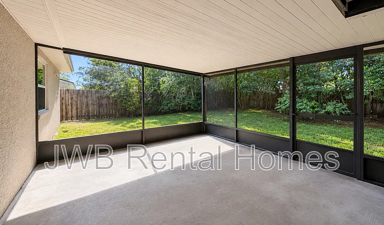 5556 Lofty Pines Cir S — Photo 13