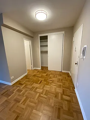 Rented by UES Management | media 14