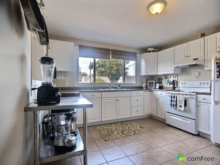 3784 Sinnicks Ave #2 — Photo 3