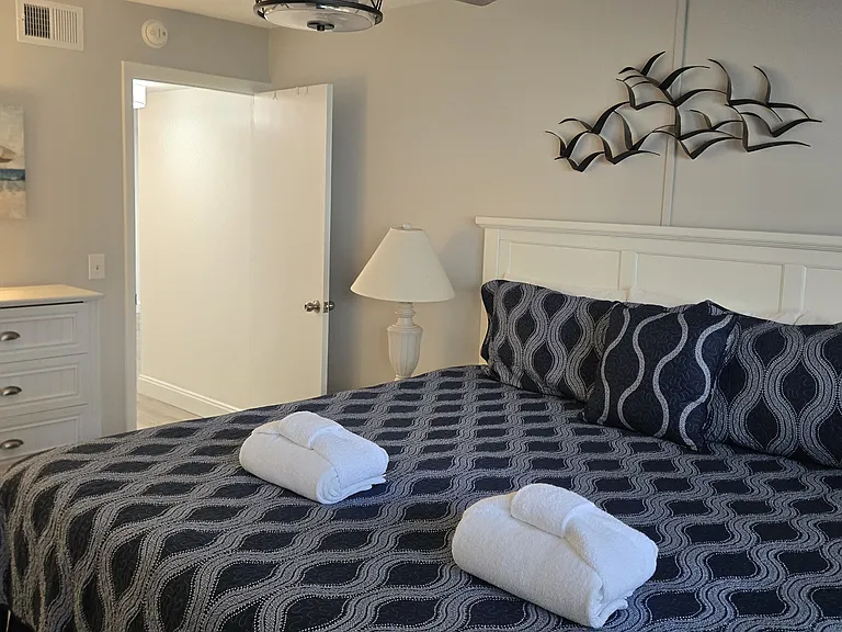 26 S Forest Beach Dr #62 — Photo 21