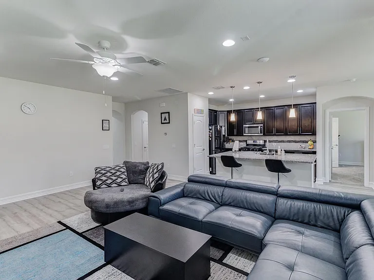 2808 Southampton Dr — Photo 17