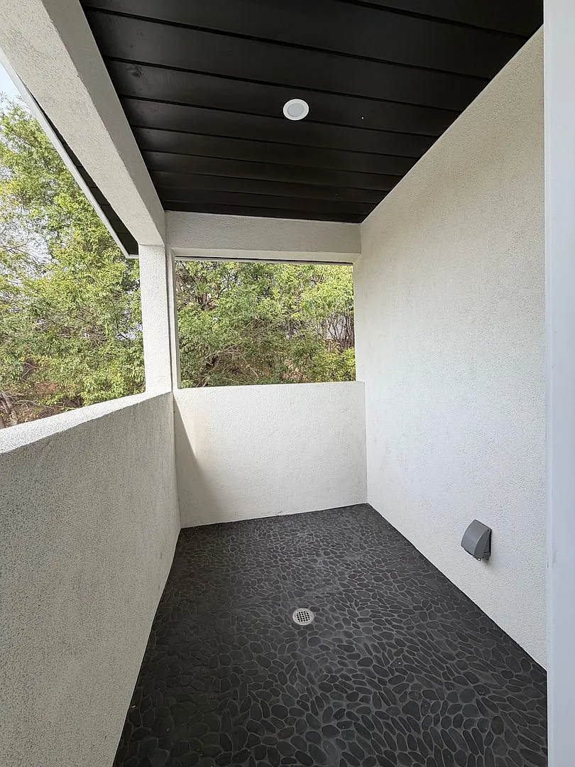New Construction — Photo 2