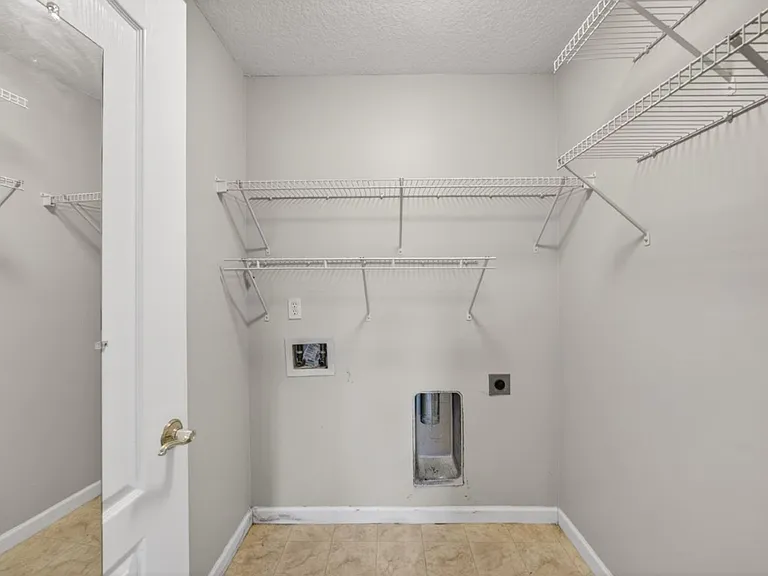 6377 Island Forest Dr #E — Photo 27