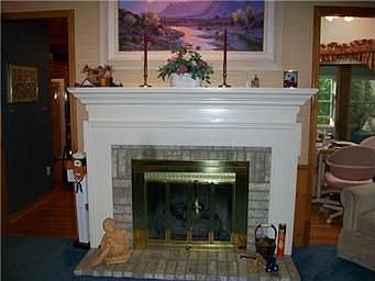 3rd image of 6404 Larson Ct