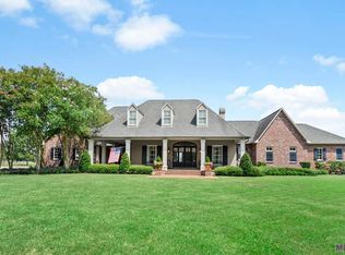 22221 Rabbit Run Dr, Baton Rouge, LA 70817