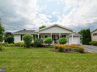 121 Julian Dr, State College, PA 16801