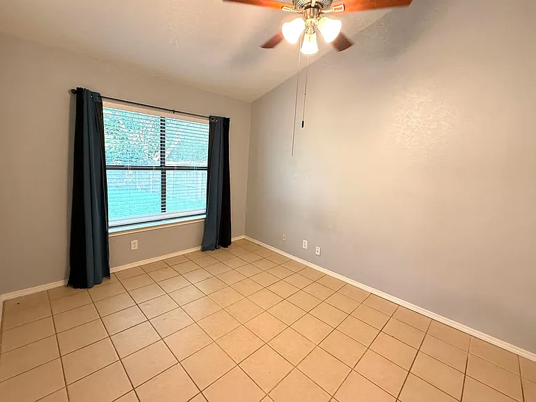 6318 Les Harrison Dr — Photo 7