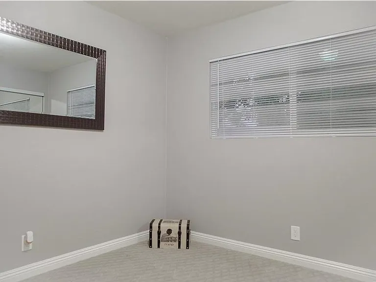 1710 Rolling Hills Dr — Photo 17