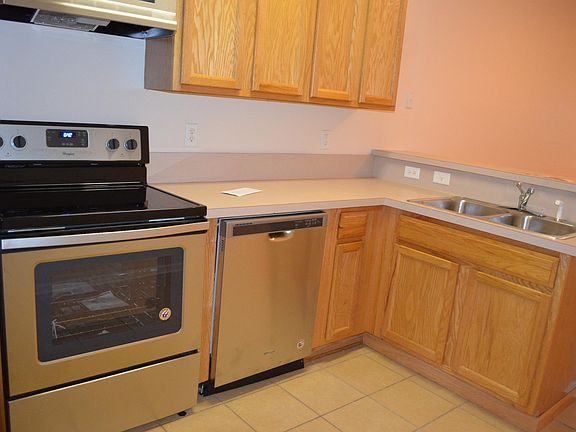 5th image of 341 Pecan Grove Dr