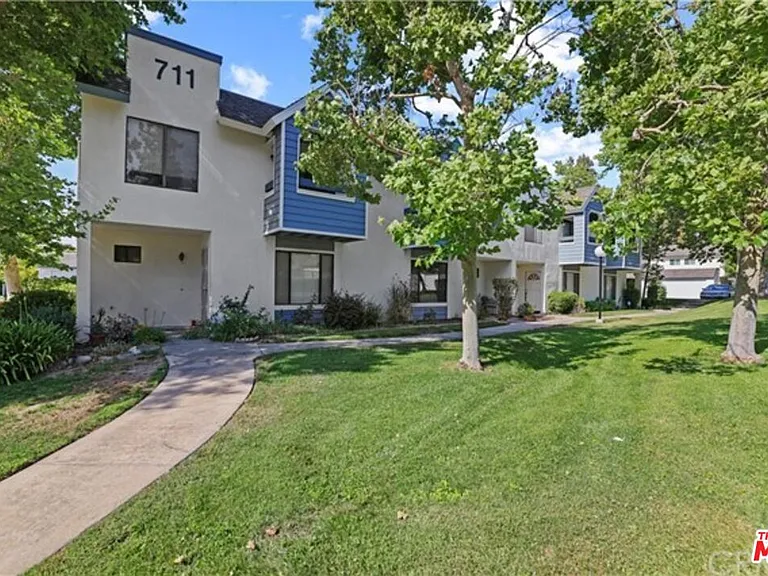 711 Church Pl #2 — Photo 49