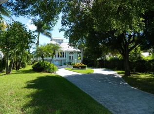 1334 SW Dyer Point Rd, Palm City, FL 34990