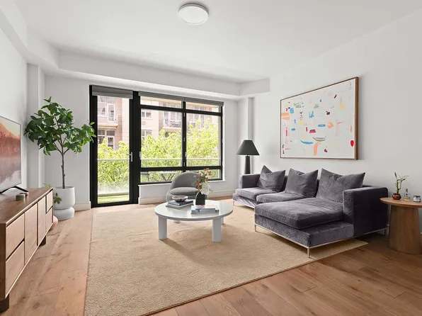 147 Hope St #3F, Brooklyn, NY 11211