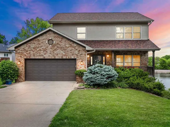 1721 12th Ave, Coralville, IA 52241