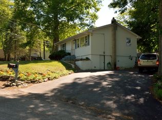 10 Indiana Trl, Hopatcong, NJ 07843