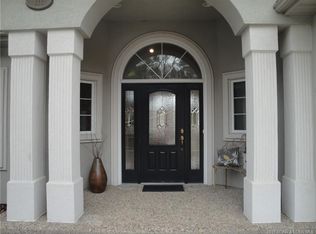 111 Eagle Pt, Lake Ozark, MO 65049