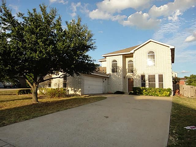 1st image of 812 Parkside Dr