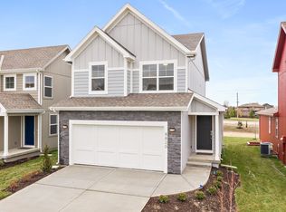 8820 SW 8th St, Lees Summit, MO 64064