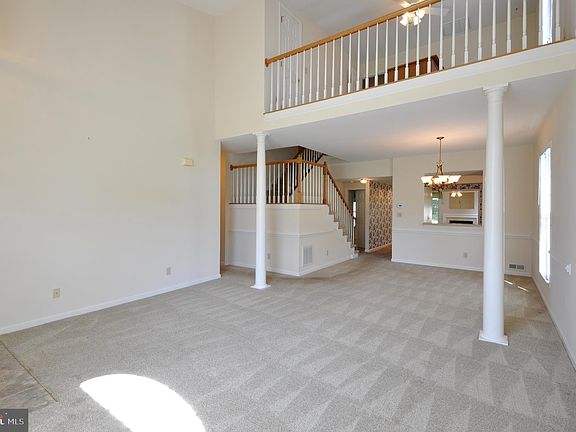 4th image of 9414 Muirfield Ct