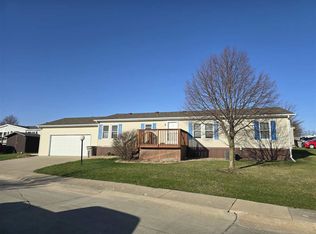 843 Basswood Ln, Iowa City, IA 52246