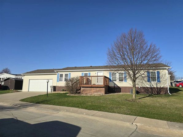 843 Basswood Ln, Iowa City, IA 52246