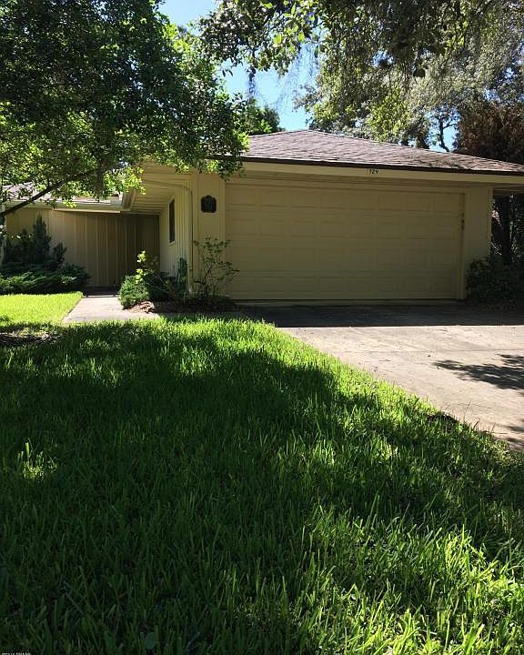 1st image of 724 Saint Andrews Cir
