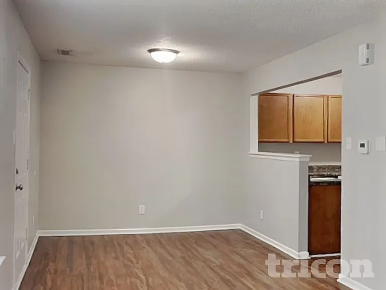 2729 Redland Ln — Photo 4