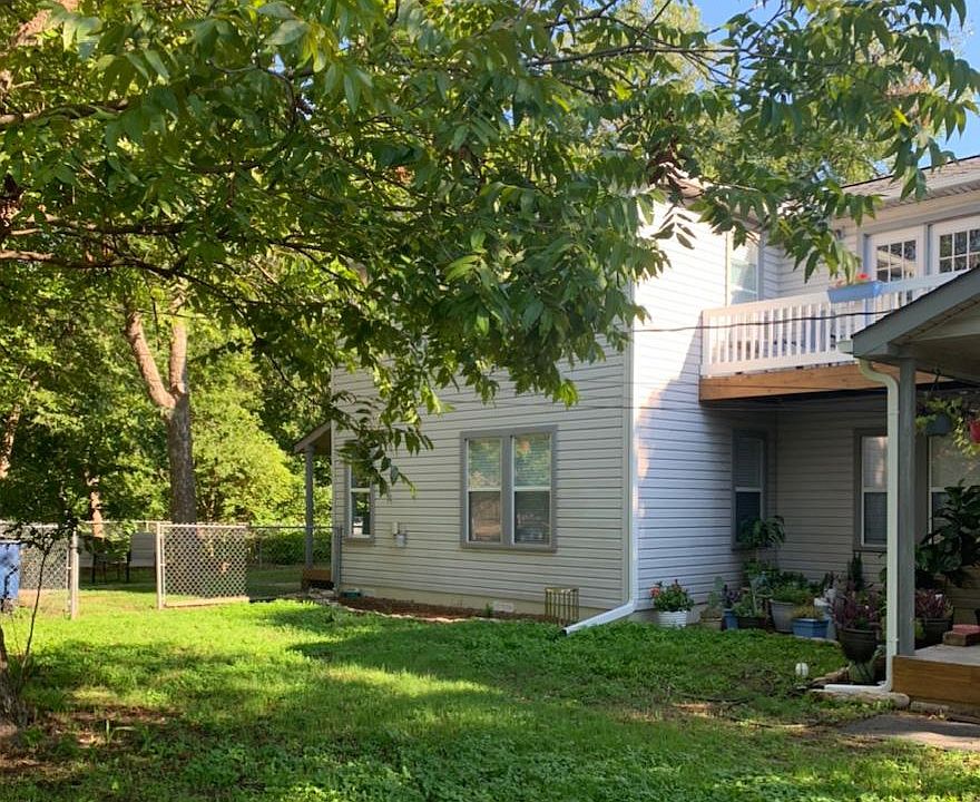 1st image of 308 E Walnut Dr #A