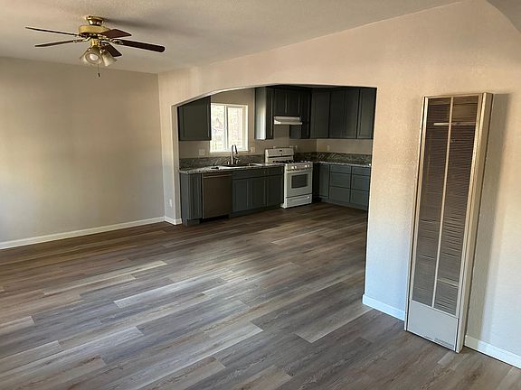 3rd image of 1226 Martin Ave