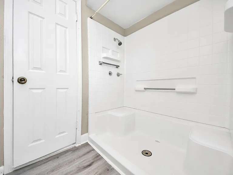 17111 River Rd #C — Photo 13
