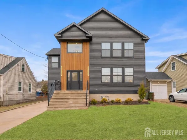 66 Garden Ter, Edison, NJ 08817