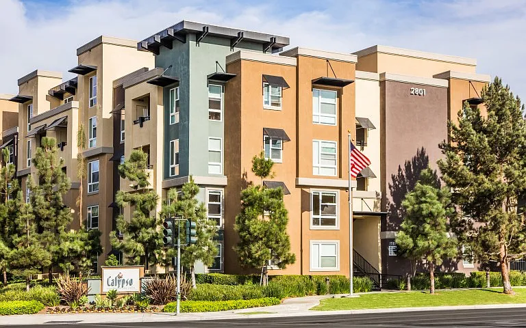 Calypso Apartments and Lofts — Photo 47