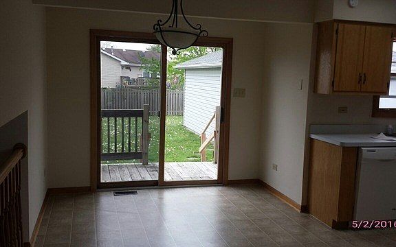 5th image of 6606 Whalen Ln